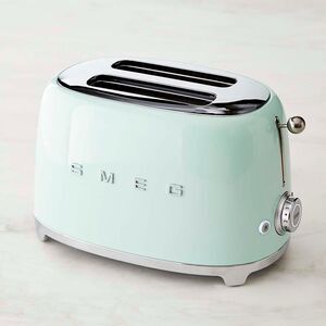 SMEG 2-Slice Toaster In Glossy Mint Green